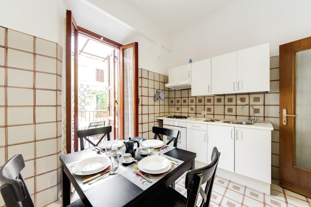 Apartment Colosseo Roma Oda fotoğraf
